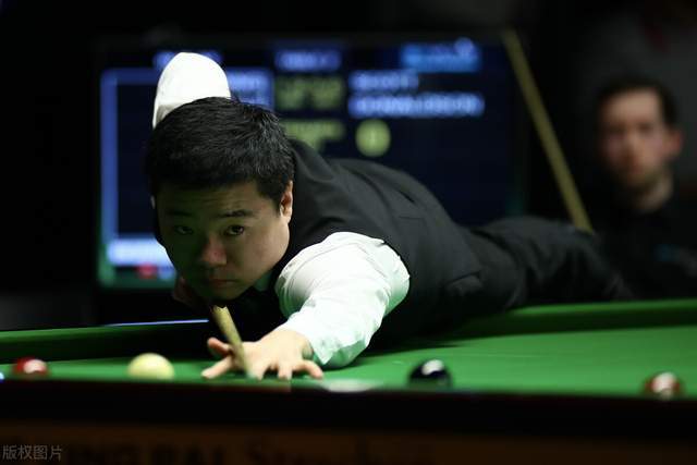 结合两翼的 结合两翼的