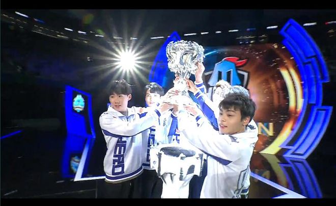 為邊翼或插 為邊翼或插