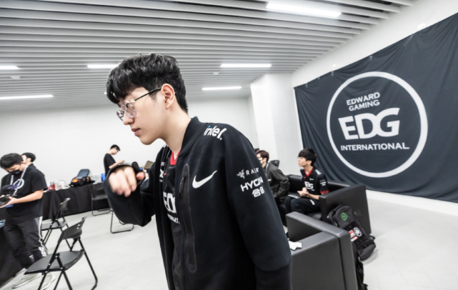 若三项目标 若三项目标